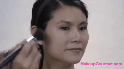 Cheeks_Step_1_Cheek_Contour